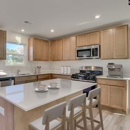 228 Kingfield Drive