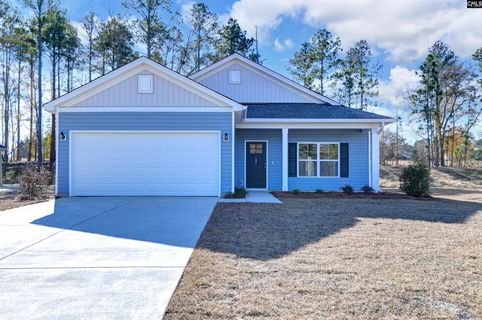 143 Middlesex Court pending home in Sylvan Ridge, Lugoff, SC