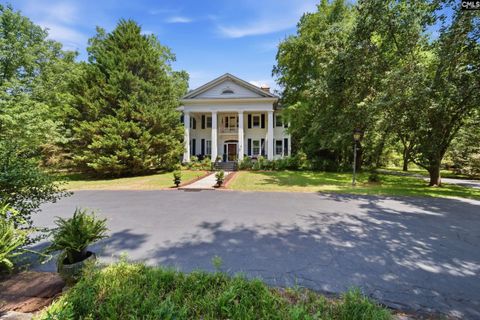 70 Honeysuckle Lane