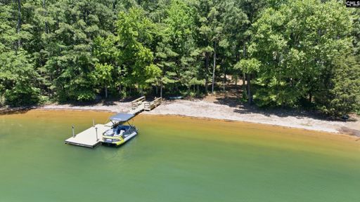 A home in Monticello Bay, Jenkinsville