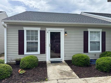 8 Hampton Oaks Place