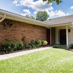 105 Meadowview Court