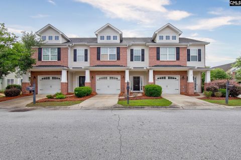 Homes in Pennington Square, Columbia