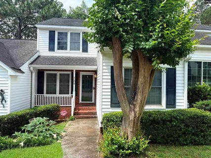 125 N Lake Pointe Drive pending home in Lake Pointe East, Columbia, SC