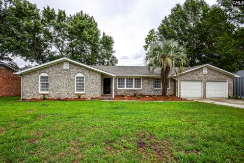 455 Charing Cross Road pending home in Old Friarsgate, Irmo, SC