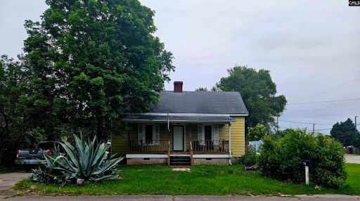 738 Center Street