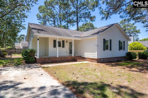 124 Ridgeland Street active home in Briarcliffe Estates, Elgin, SC