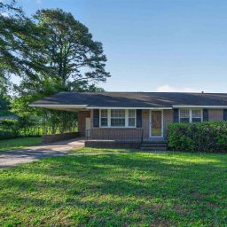 1640 Woodford Road
