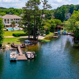 520 Sail Point Way