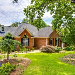 103 N Crescent Lake Way