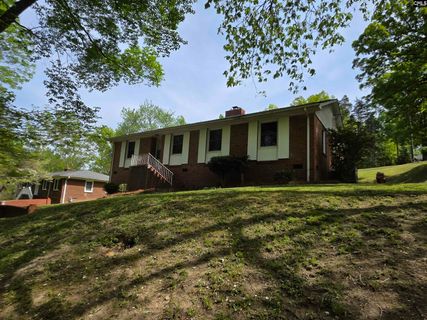110 Crestwood Drive