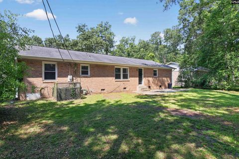 3725 Harrogate Road active home in Pine Glen, Columbia, SC