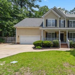 112 Muirfield Court W