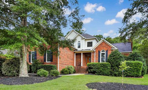 345 Oak Haven Drive active home in Governors Grant, Lexington, SC