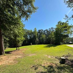 320 Oakhurst Place