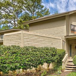 8 Cassia Court