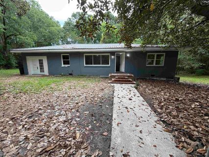 1207 Hampton
