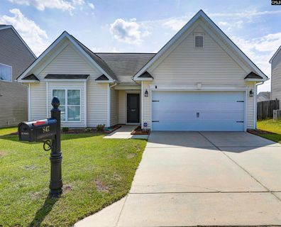 847 Dovefield Lane pending home in Estates Of Persimmon Hill, Lexington, SC
