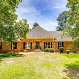 3 Foxfield Lane