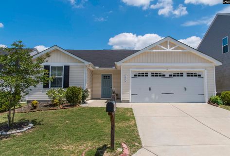 1832 Gaudalupe Court active home in Ridgeview, Lexington, SC