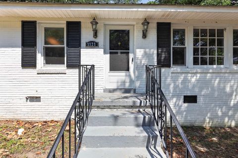 1121 Woodlawn Avenue