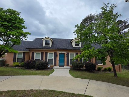 120 Inway Drive pending home in Candlewood, Columbia, SC