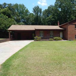 924 Brantley Street