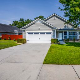 902 Corison Loop