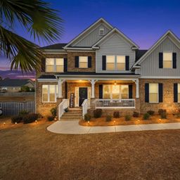 527 Radnor Hunt Court