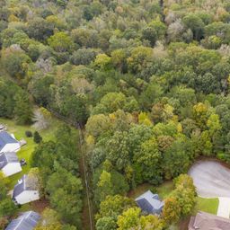 10 Fairlake Court
