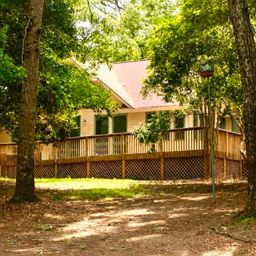 111 Lakeview Road
