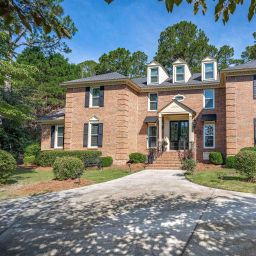 208 Mallet Hill Road