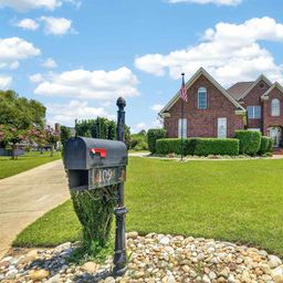 109 Sommerford Court