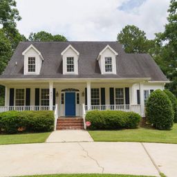 421 Dutchman Shores Circle