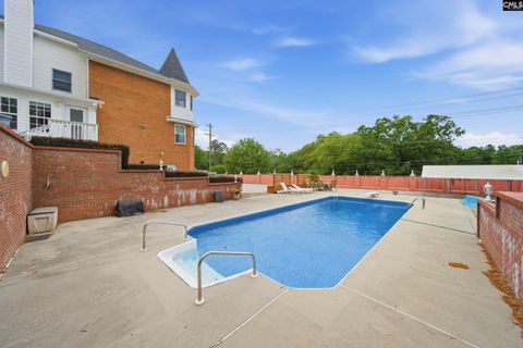 201 Bramblewood Circle