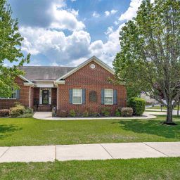 425 Keowee Drive