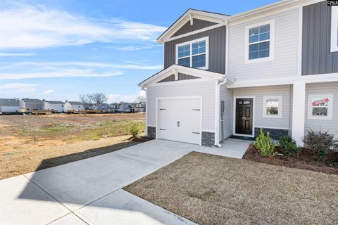 305 South Lake Court