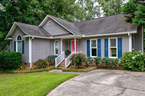 121 Foxridge Run active home in Mallard Lakes, Lexington, SC