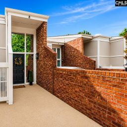8 High Hill Road