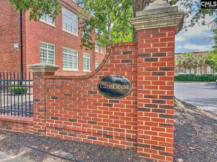 705 Maple Street E-202