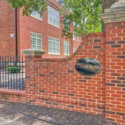 705 Maple Street E-202