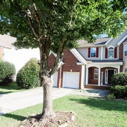 212 Lothrop Hill Road