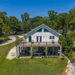 205 Lakewood Drive