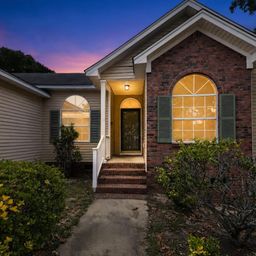 212 Carriage Oaks Drive