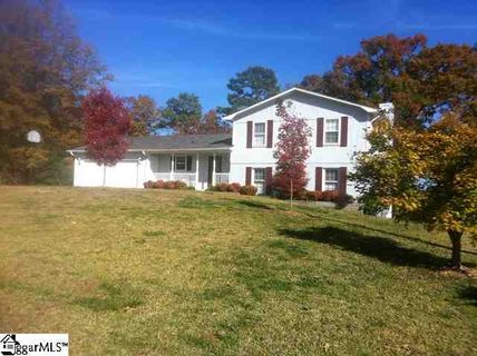 400 Willow Drive