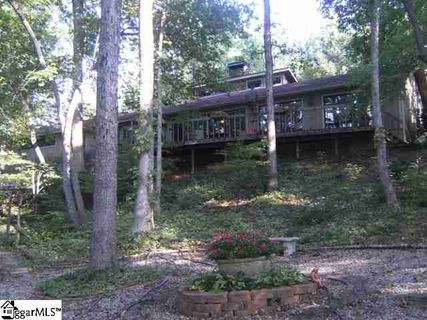 104 Robin Road