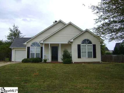 307 Golden Leaf Ln