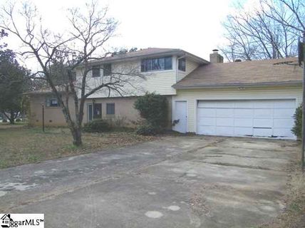 201 Vesper Circle