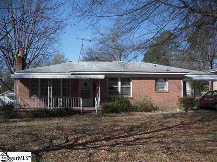 16 Tiffany Lane