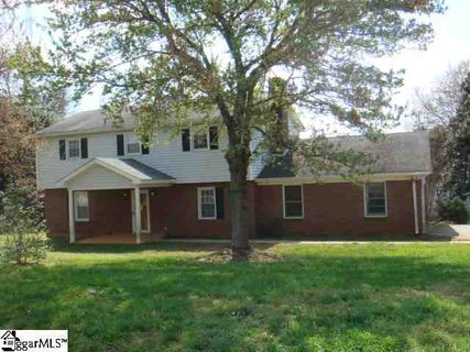 104 Raven Wood Circle